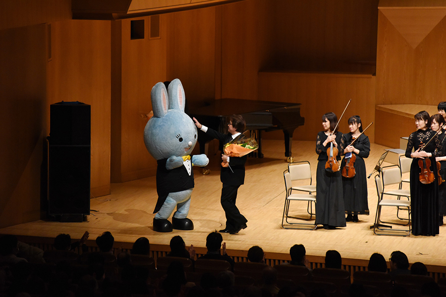 生きる 〜2019 New Year 若い命を支えるコンサート〜