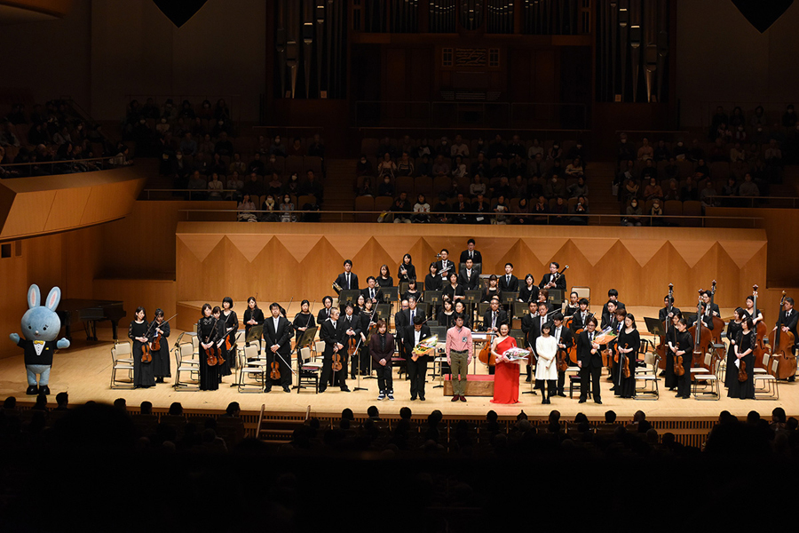 生きる 〜2019 New Year 若い命を支えるコンサート〜